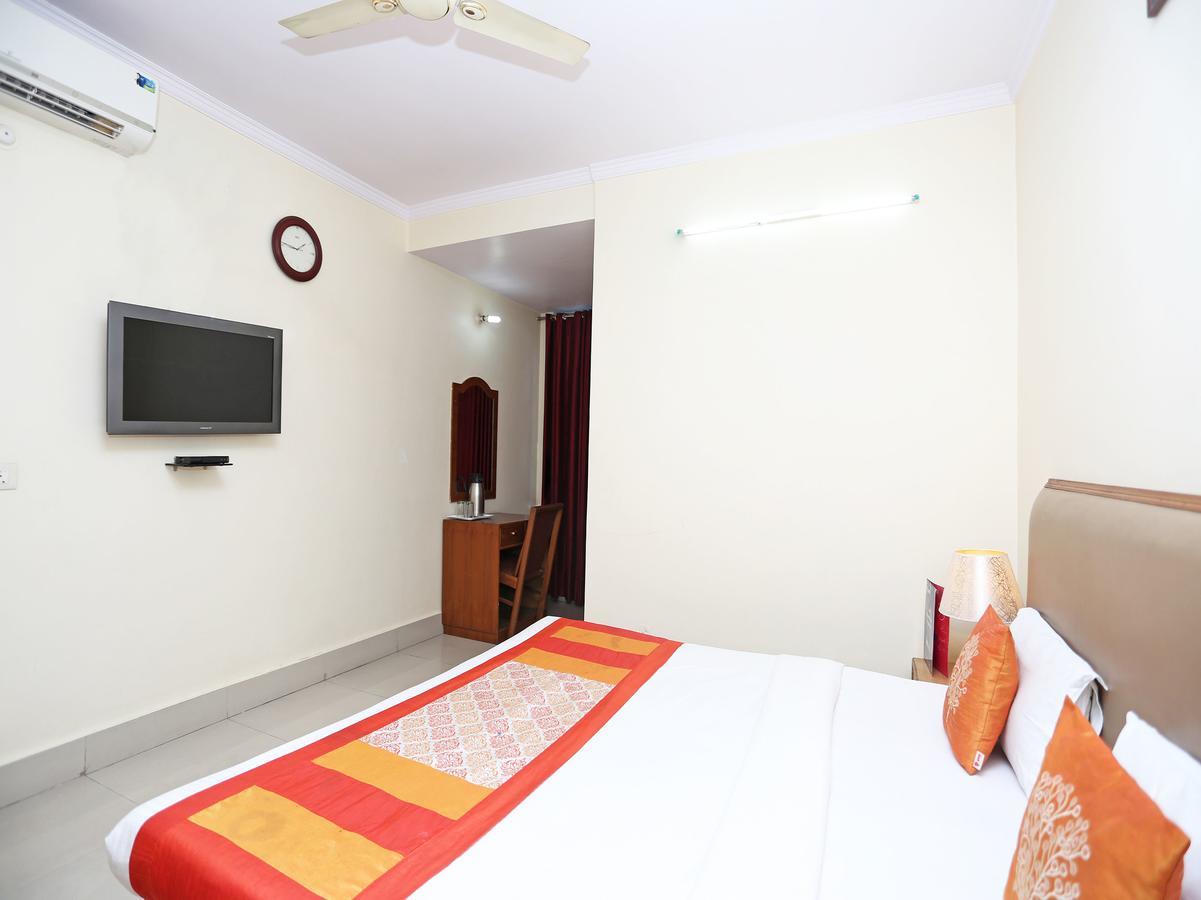 Oyo 10788 Hotel Harisons Continental Patna (Bihar) Exteriör bild