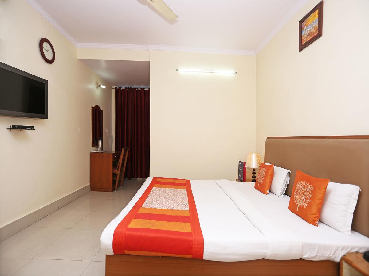 Oyo 10788 Hotel Harisons Continental Patna (Bihar) Exteriör bild